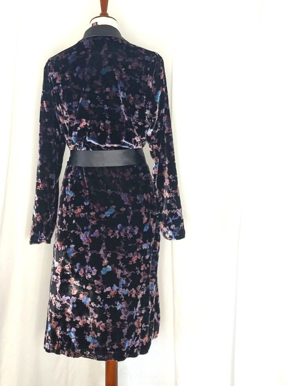 Victoria's Secret Floral Burnout Velvet Long Robe XS - Picture 10 of 13